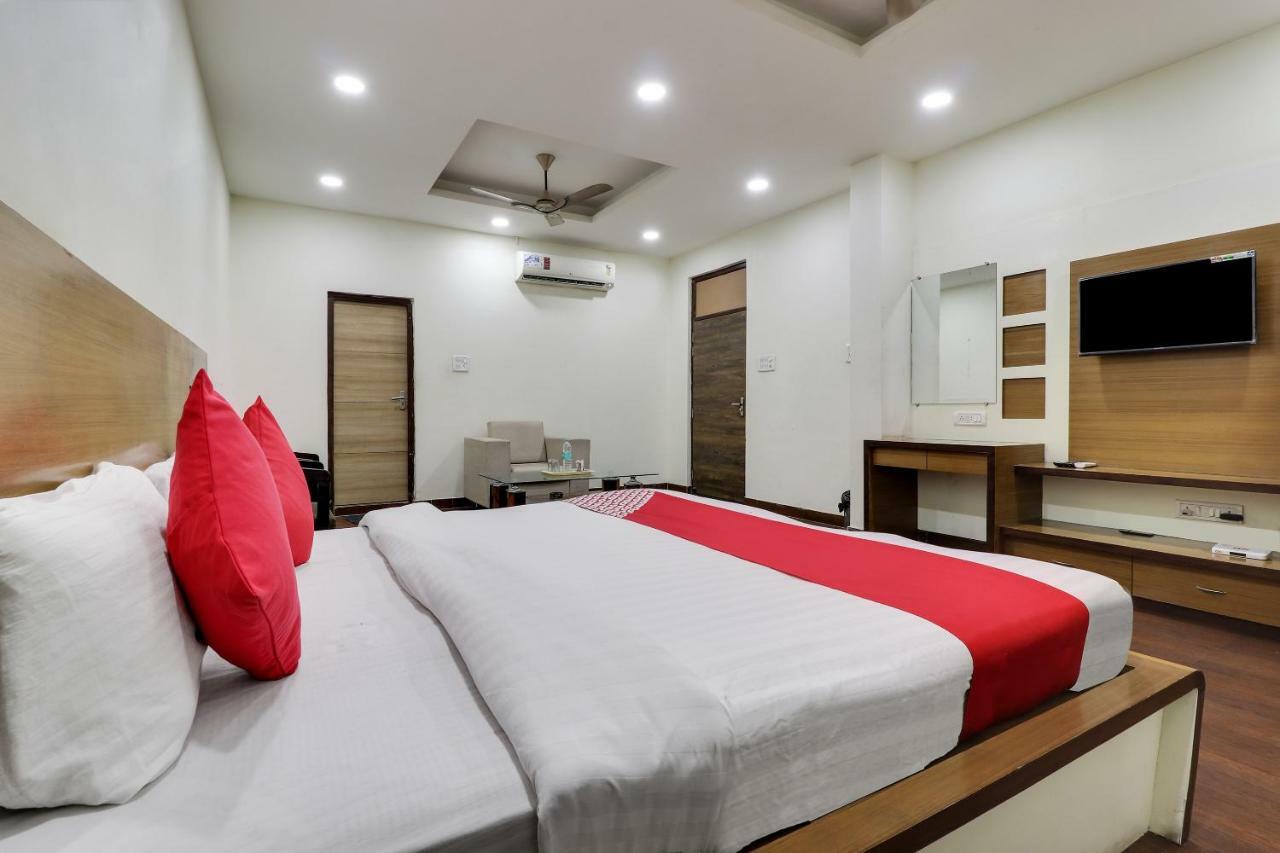 Oyo 43936 Hotel Rajputana Palace Farrukhabad Pokoj fotografie